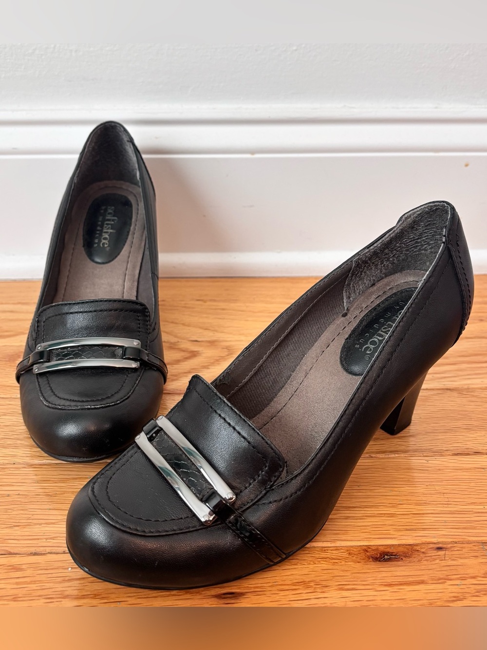 SoftShoe by Medicus Melissa Black Comfort Heels Pumps Women’s 7M Silver Accent